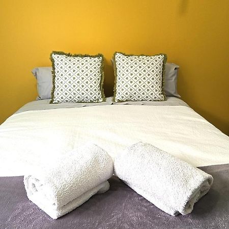 Sleep & Go Faro Airport Guest House ภายนอก รูปภาพ